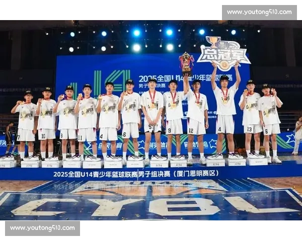 32 支劲旅厦门燃战火!2025 安踏星火 U 联赛 U14 全国决赛热血启幕 32 支劲旅厦门燃战火!2025 安踏星火 U 联赛 U14 全国决赛热血启幕