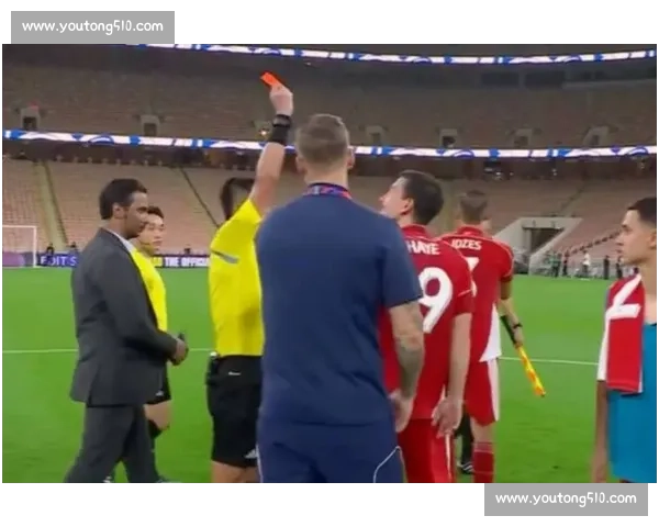 红牌与狂怒:马宁为何成印尼足坛焦点? 红牌与狂怒:马宁为何成印尼足坛焦点?